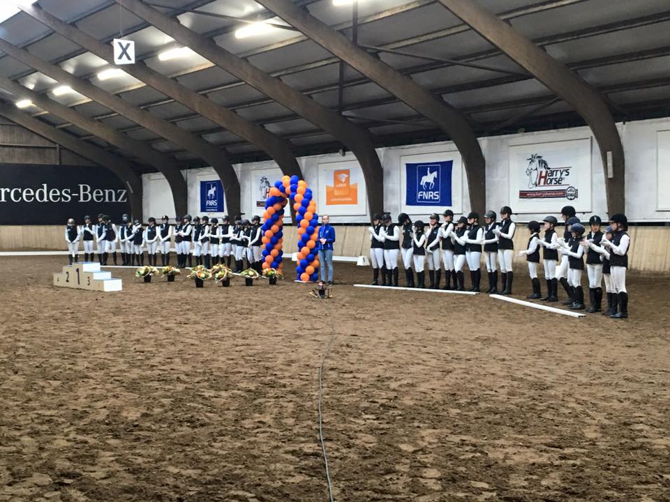Stal Sibma succesvol bij Zitcompetitie Manege Zwolle Stal Sibma succesvol bij Zitcompetitie Manege Zwolle
