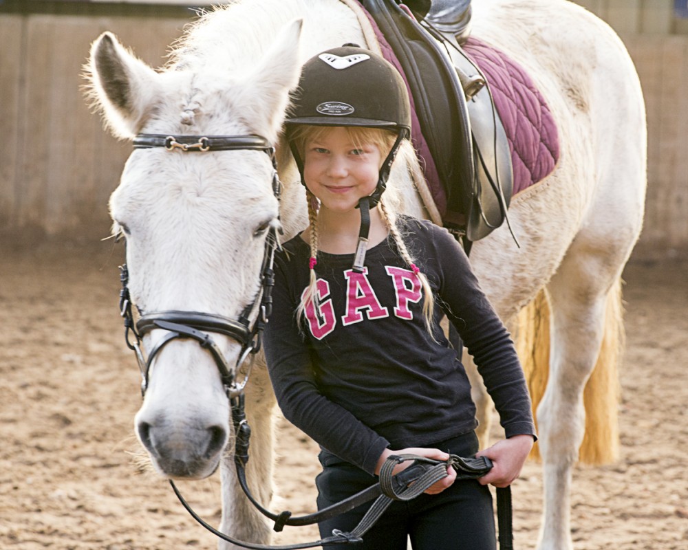 Lease een pony voor een dag in de herfstvakantie!